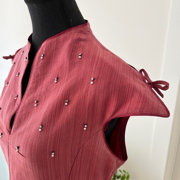 MAGGIE WALT Sleeveless Dress Side Slits Pearls Rhinestones Form Fitting - Picture 6 of 17